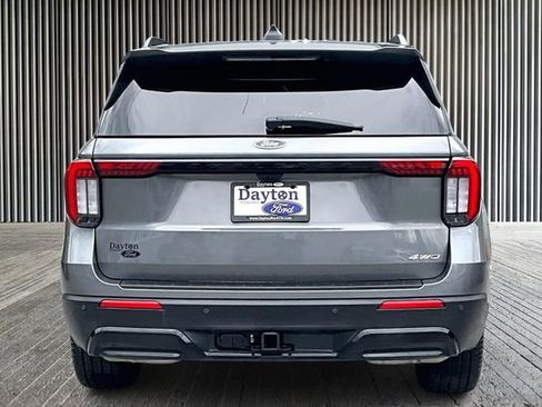 Used 2025 Ford Explorer ST-Line image 4