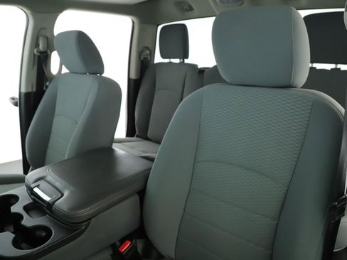 Used 2019 RAM 1500 Express w/ Express Value Package image 4