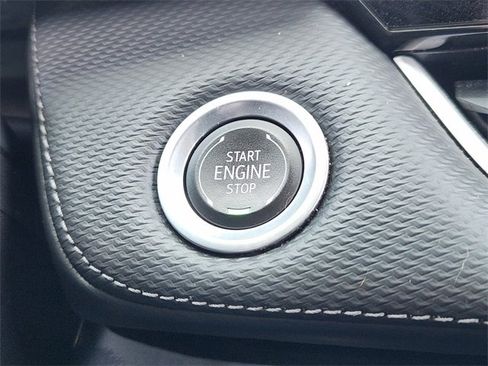 Used 2025 Chevrolet Equinox LT w/ Safety and Technology Package image 20