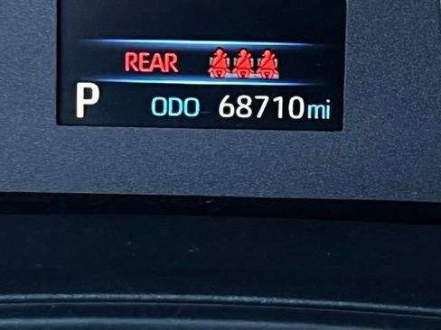 Used 2024 Toyota Corolla Cross L image 20