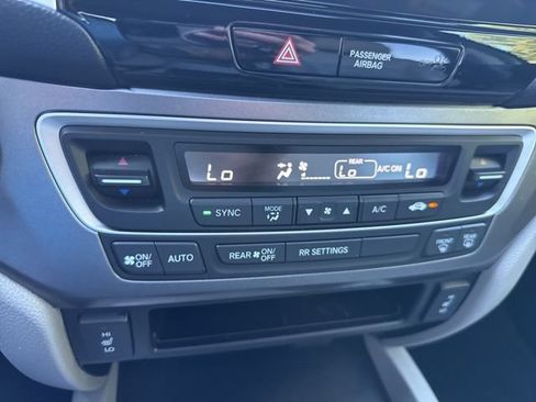 Used 2019 Honda Ridgeline RTL-T image 35