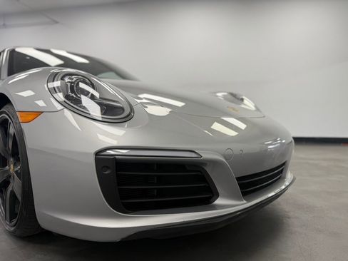 Used 2017 Porsche 911 Carrera image 25