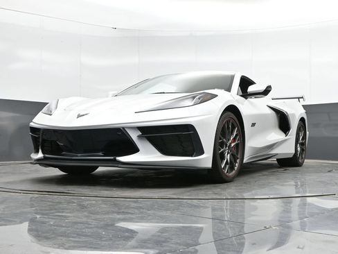 Used 2023 Chevrolet Corvette Stingray Premium Cpe w/ Z51 Performance Package RWD image 36