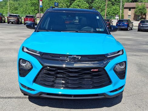 Used 2021 Chevrolet TrailBlazer RS w/ Sun and Liftgate Package AWD/4WD image 2