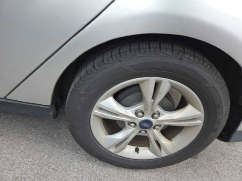 Used 2014 Ford Focus SE image 6