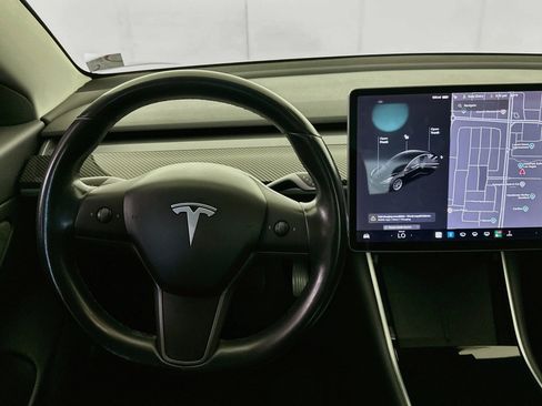 Used 2019 Tesla Model 3 Standard Range Plus RWD image 16