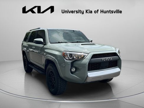 Used 2023 Toyota 4Runner TRD Off-Road Premium w/ Moonroof Package AWD/4WD image 2