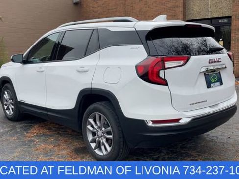 Used 2024 GMC Terrain SLT image 6