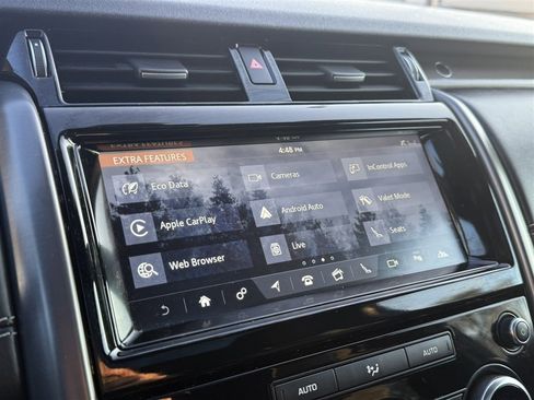 Used 2018 Land Rover Discovery HSE image 51