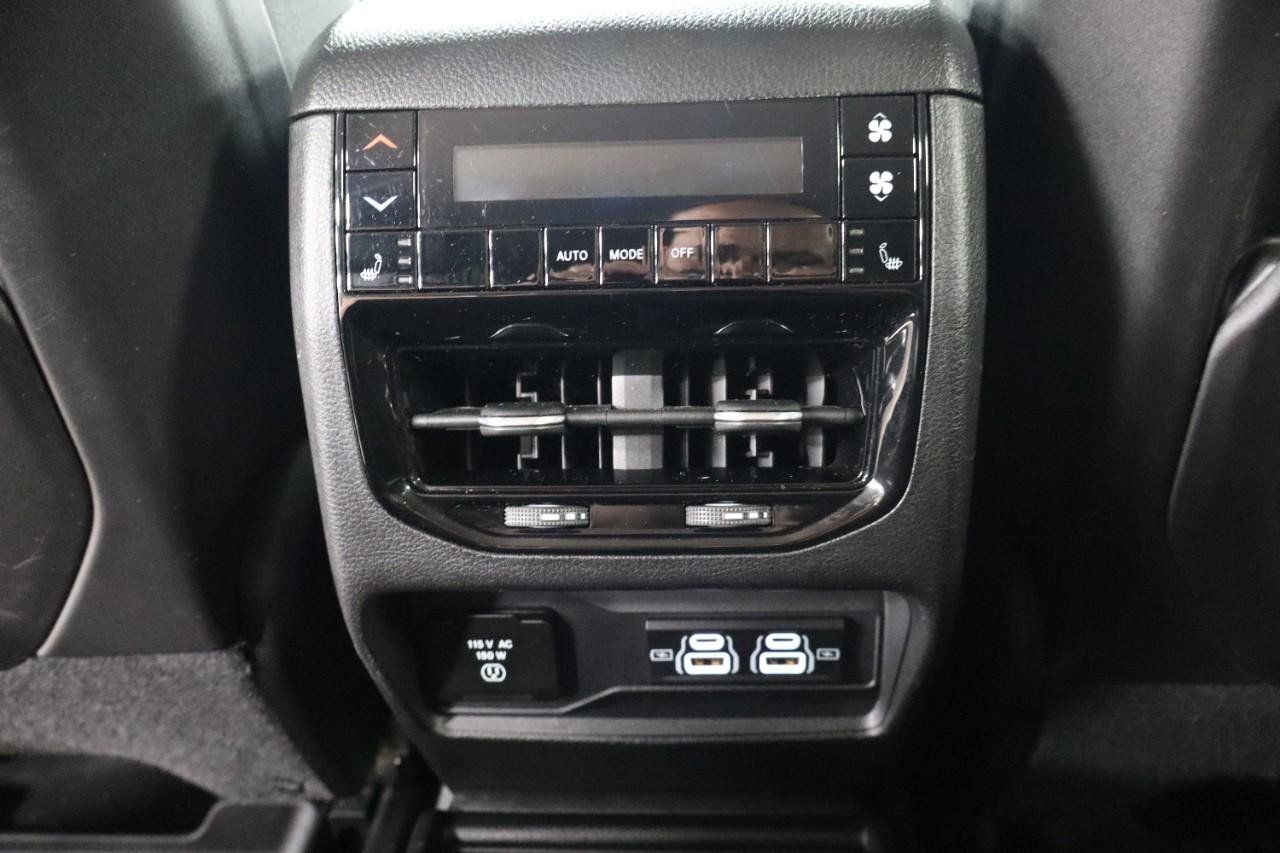 Used 2021 Jeep Grand Cherokee L Limited AWD/4WD image 29