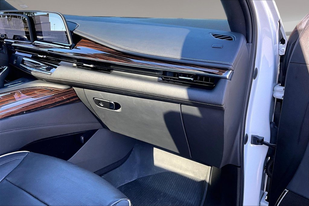 Certified 2023 Cadillac Escalade Premium Luxury w/ LPO, Floor Liner Package AWD/4WD image 16