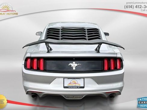 Used 2016 Ford Mustang Coupe RWD image 4
