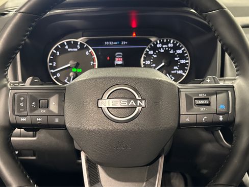 Used 2025 Nissan Rogue SV image 21