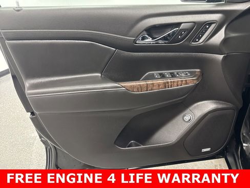 Used 2022 GMC Acadia Denali w/ Denali Ultimate Package image 6