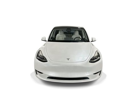 Certified 2023 Tesla Model Y AWD image 2