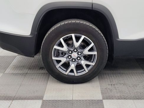 Used 2023 GMC Acadia SLT w/ Preferred Package AWD/4WD image 13