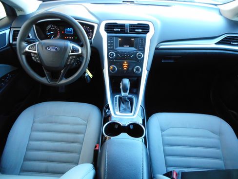 Used 2015 Ford Fusion S image 16