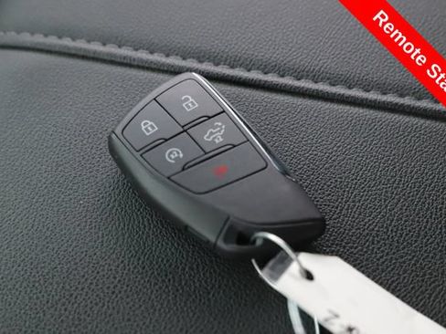 Used 2026 GMC Sierra 1500 Elevation AWD/4WD image 3