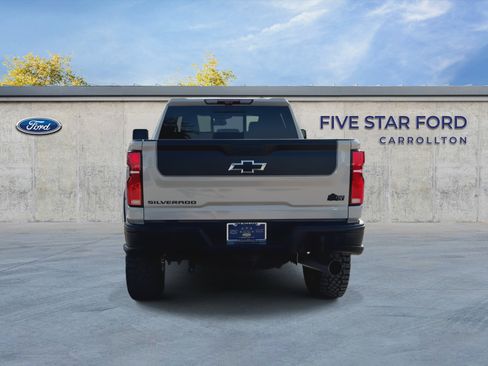 Used 2026 Chevrolet Silverado 2500 ZR2 w/ ZR2 Bison Edition AWD/4WD image 7