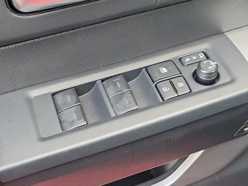 Used 2025 Toyota Tundra Platinum image 31