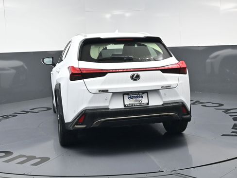 Used 2021 Lexus UX 200 F Sport image 18