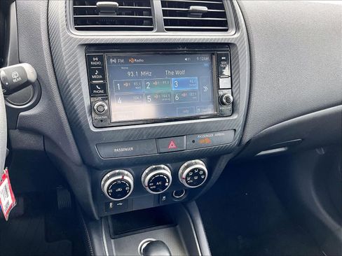 Used 2025 Mitsubishi Outlander Sport ES AWD/4WD image 18