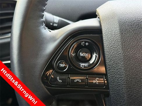 Used 2022 Toyota Prius XLE image 20