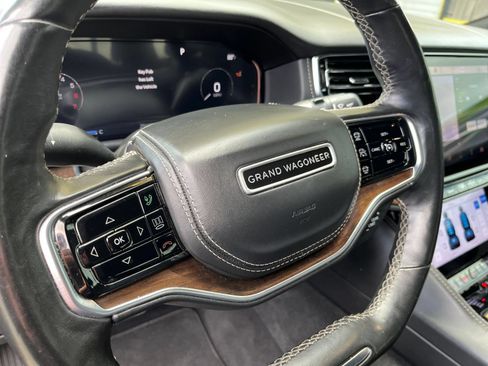 Used 2023 Jeep Grand Wagoneer Series II AWD/4WD image 31