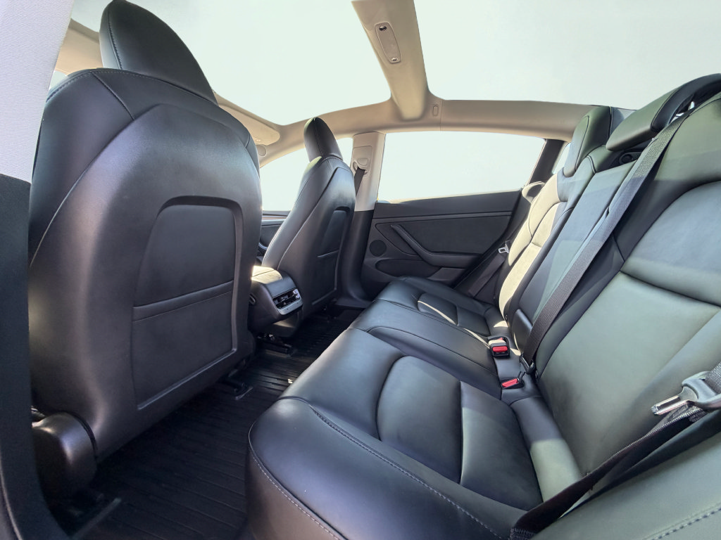 Used 2023 Tesla Model 3 Standard Range RWD image 45