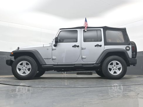 Used 2014 Jeep Wrangler Unlimited Sport w/ Max Tow Package AWD/4WD image 25