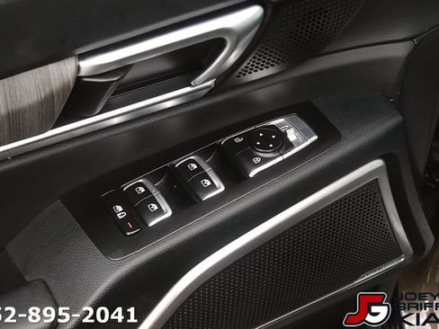Certified 2025 Kia Telluride EX FWD image 11