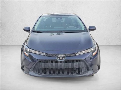Used 2021 Toyota Corolla LE FWD image 2