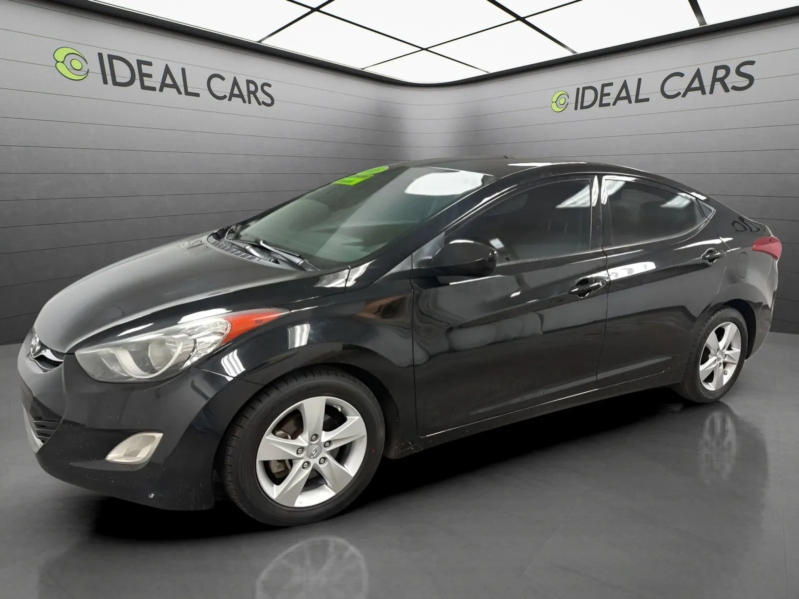 Used 2013 Hyundai Elantra GLS w/ Preferred Pkg FWD image 1
