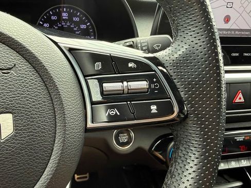 Used 2023 Kia Forte GT-Line w/ GT-Line Premium Package FWD image 11