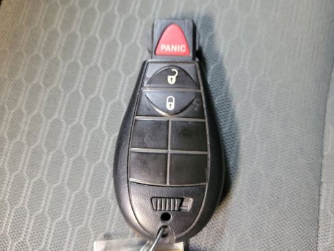 Used 2019 RAM 1500 Tradesman w/ Chrome Plus Package image 32