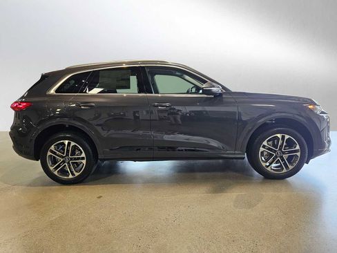 New 2025 Audi Q5 Premium image 2