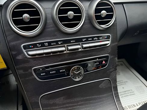 Used 2016 Mercedes-Benz C 300 4MATIC Sedan image 32