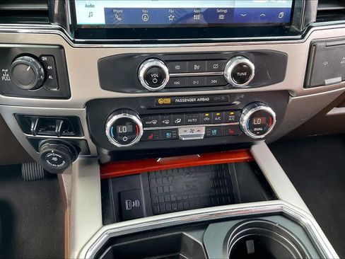 Used 2022 Ford F250 King Ranch w/ Chrome Package image 31