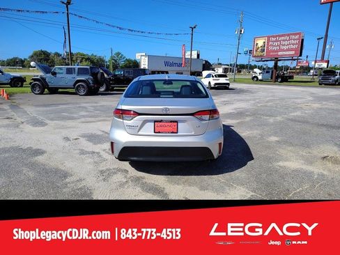 Used 2023 Toyota Corolla LE image 7