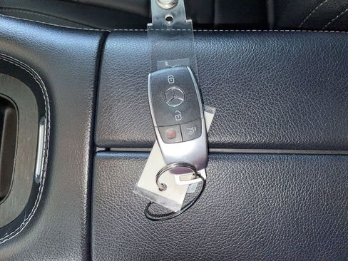 Used 2021 Mercedes-Benz GLE 350 4MATIC image 33