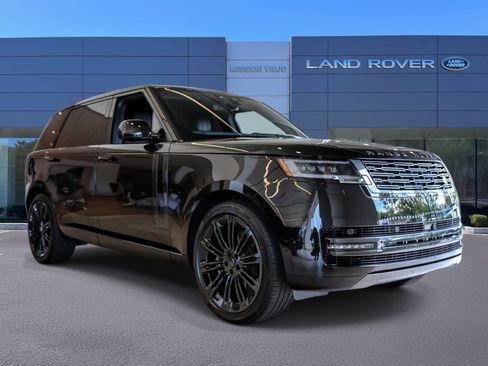 New 2026 Land Rover Range Rover Long Wheelbase SE AWD/4WD image 3