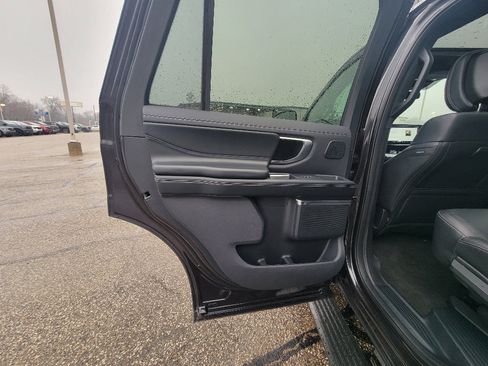 New 2026 Ford Expedition Platinum w/ Stealth Performance Package image 24