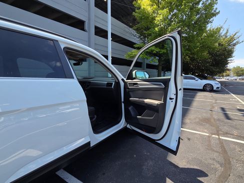 Certified 2021 Volkswagen Atlas S AWD/4WD image 31