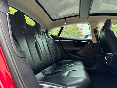 Used 2014 Tesla Model S 85 RWD image 30
