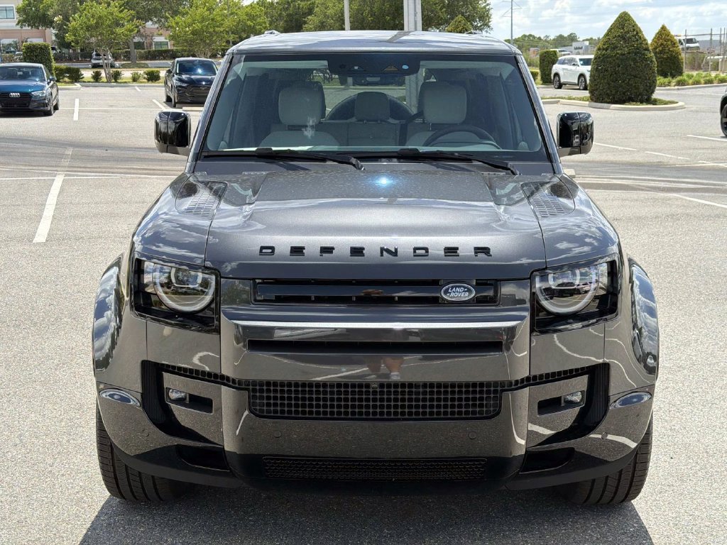 New 2026 Land Rover Defender 110 X-Dynamic SE AWD/4WD image 8