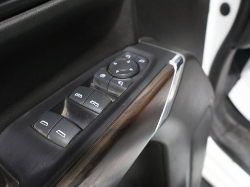 Used 2019 GMC Sierra 1500 SLT w/ SLT Premium Package image 13