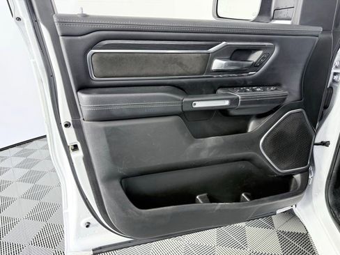 Used 2024 RAM 1500 Laramie image 9