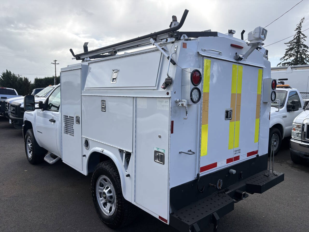 Used 2013 Chevrolet Silverado 3500 W/T RWD image 7