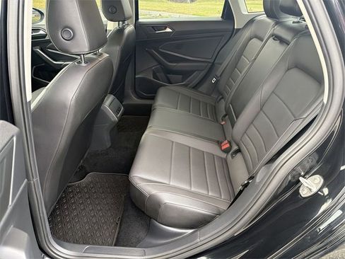 Used 2021 Volkswagen Jetta SE image 26