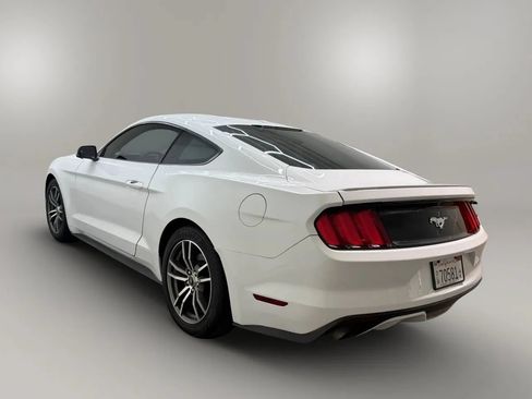 Used 2017 Ford Mustang Premium RWD image 7